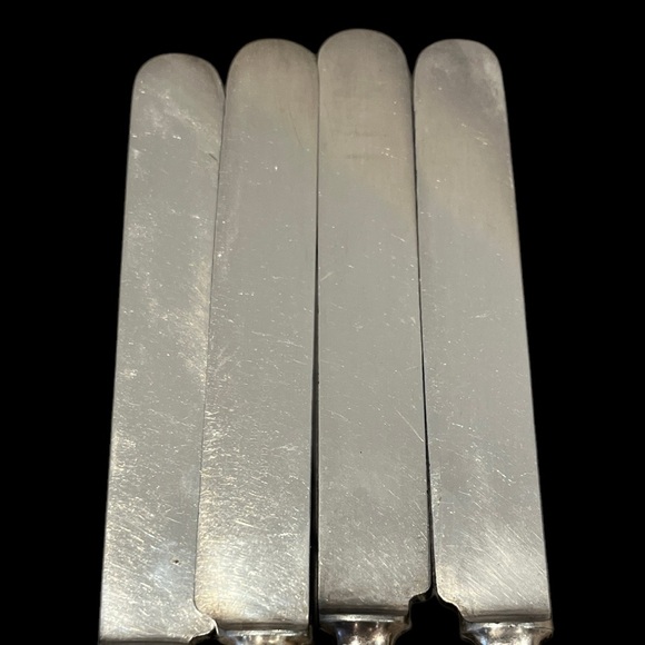 *SOLD*Vintage Lot Landers Frary & Clark Aetna Works Butter KnifeSetof4 Bakelite? - Picture 4 of 9